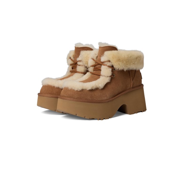 UGG Shoes - UGG Esmee Lace Up